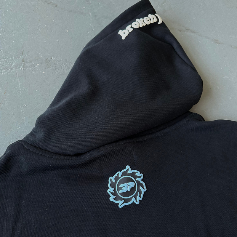 Conjunto Broken Planet Sky Walking Midnight Black zoom tras em fundo real