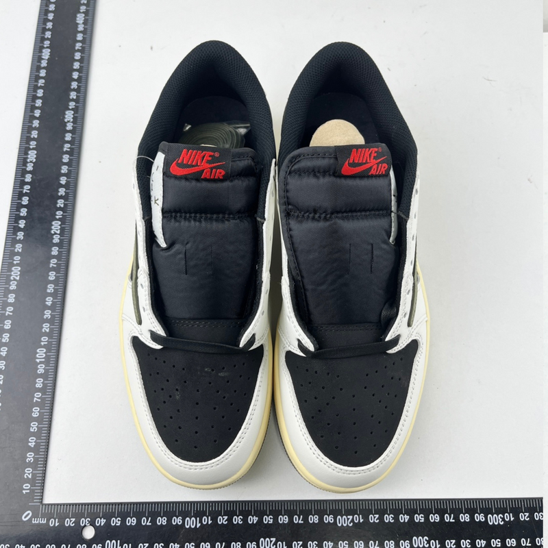 Nike Air Jordan 1 Low x Travis Scott Olive