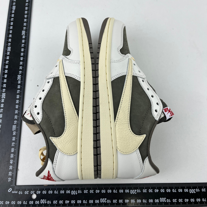 Nike Air Jordan 1 Low x Travis Scott Reverse Mocha
