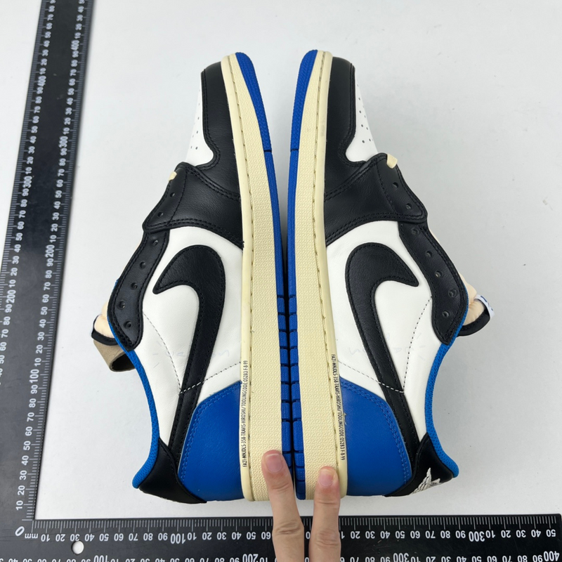 Nike Air Jordan 1 Low x Travis Scott x Fragment